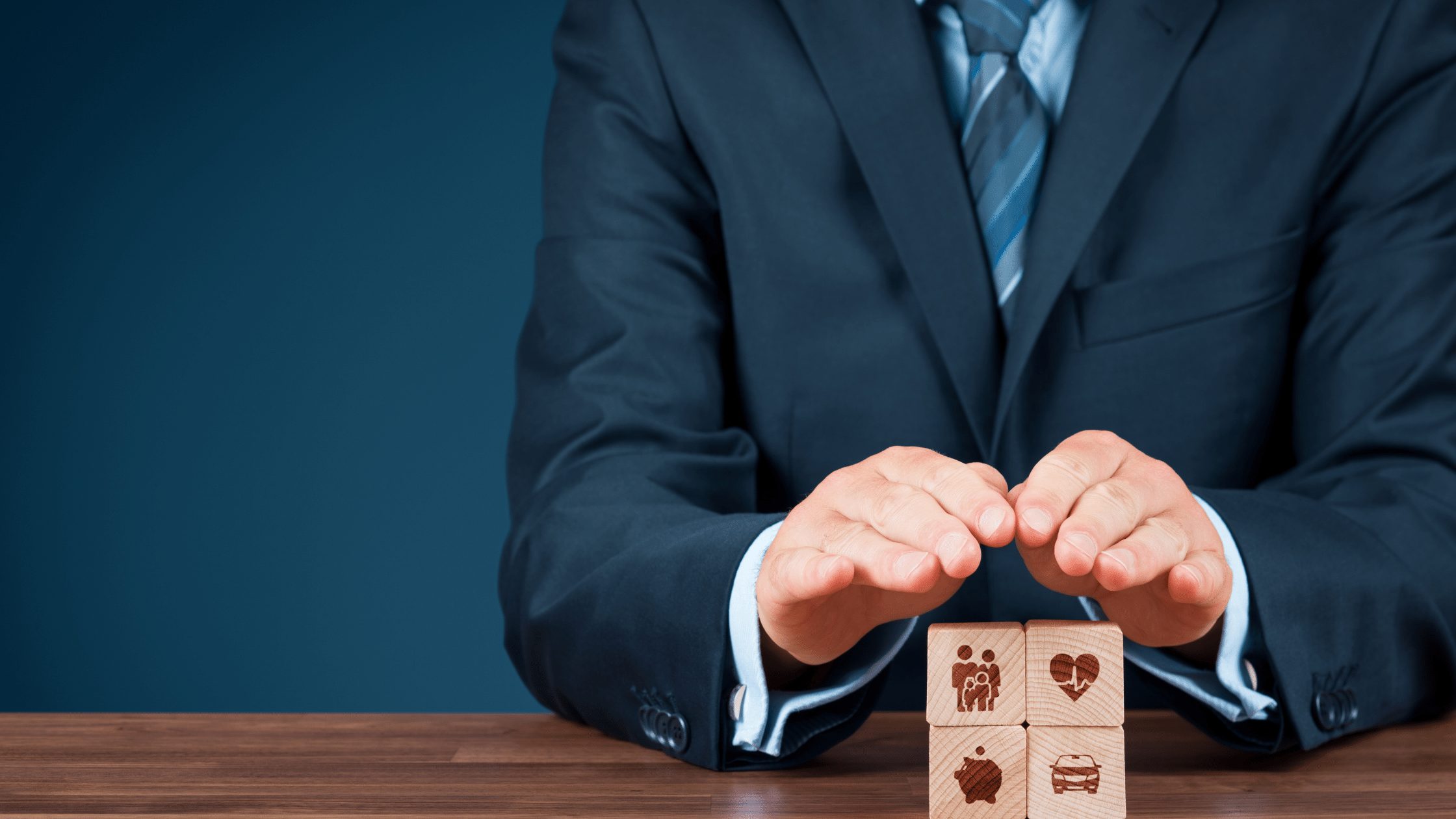 CORRETOR DE SEGUROS